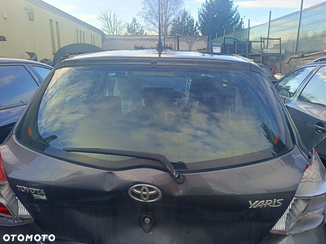 TOYOTA YARIS II LIFT DRZWI TYŁ LEWE 1G3 2010r - 7
