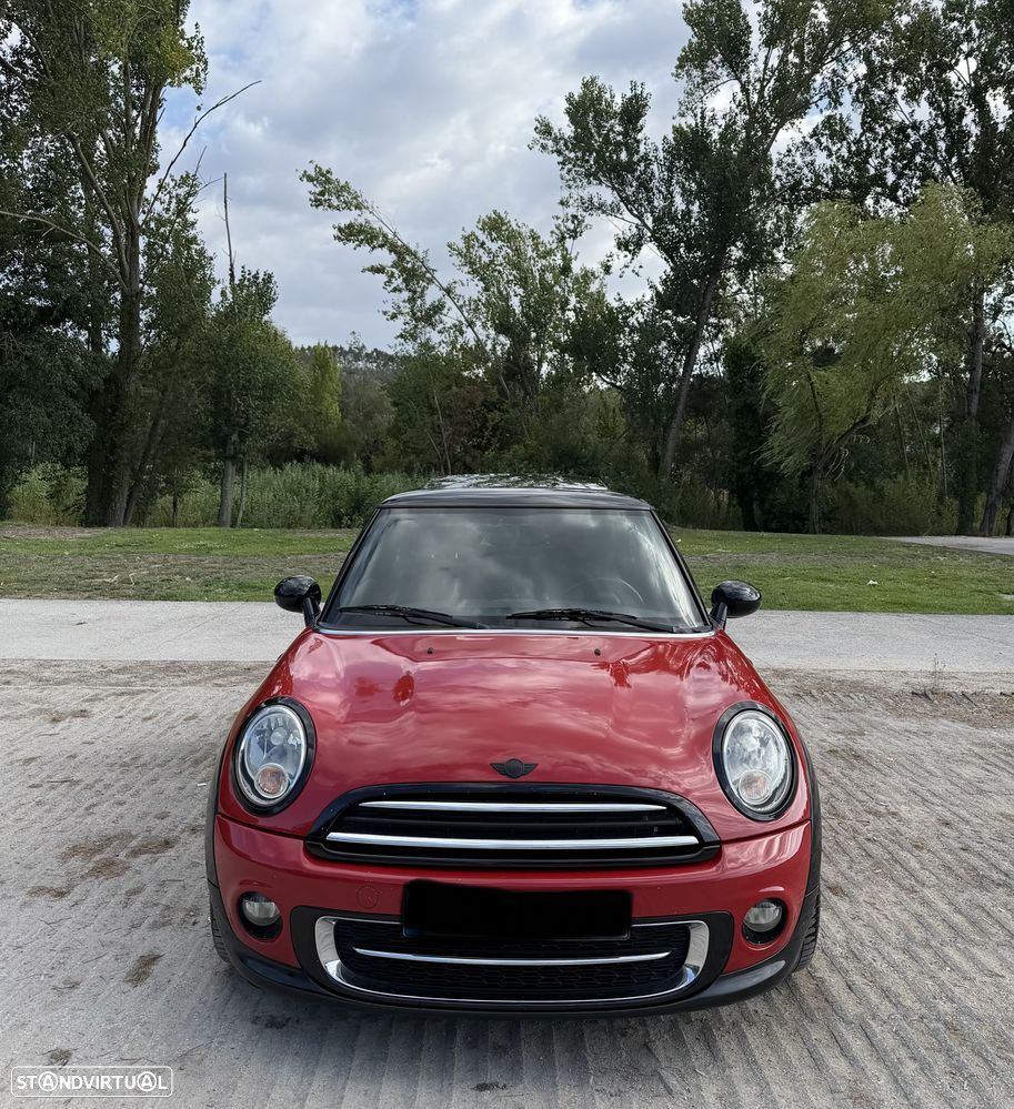 MINI 3 Portas Cooper D - 2