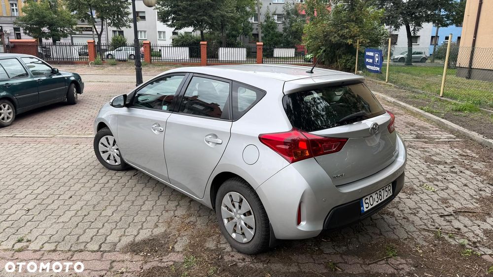 Toyota Auris 1.33 VVT-i Comfort - 4