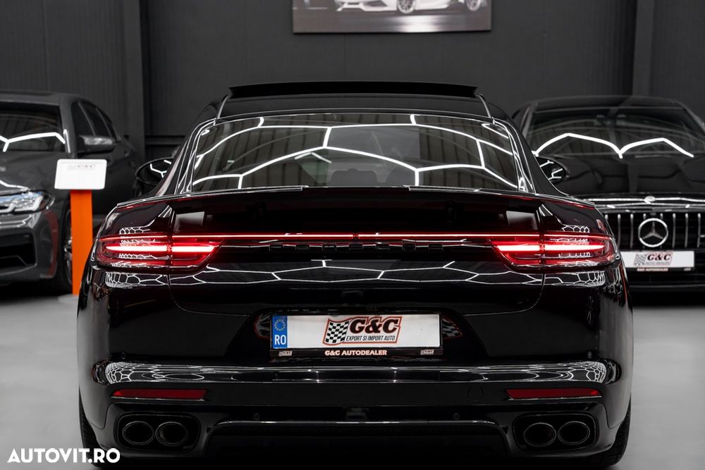 Porsche Panamera GTS - 26