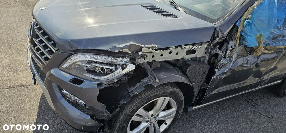 Mercedes-Benz ML - 29