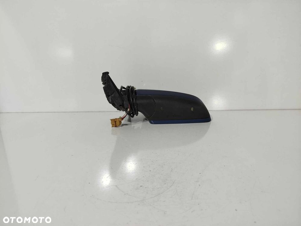 LUSTERKO LEWE PRZEDNIE AUDI A4 B7 5 PIN LZ5C - 5