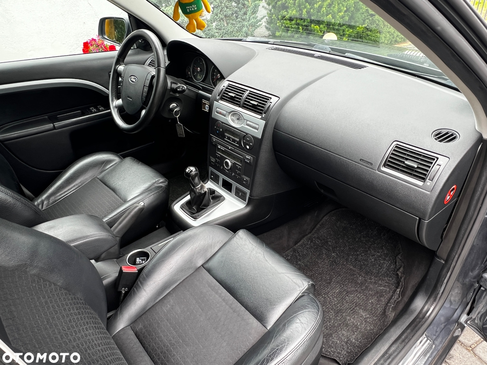 Ford Mondeo 2.0 TDCi Trend X - 17