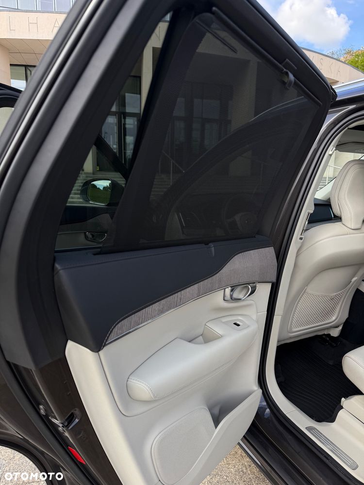 Volvo XC 90 - 21