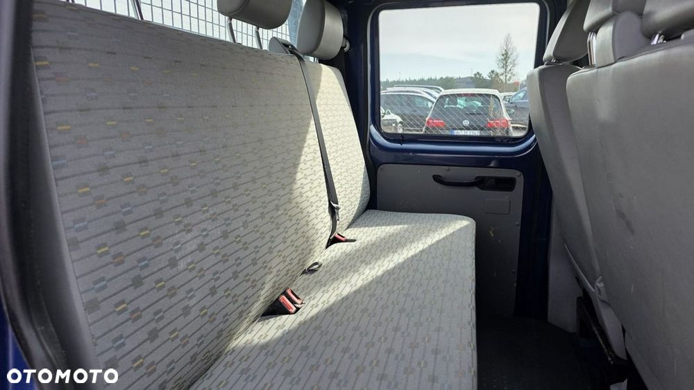 Volkswagen Transporter - 14