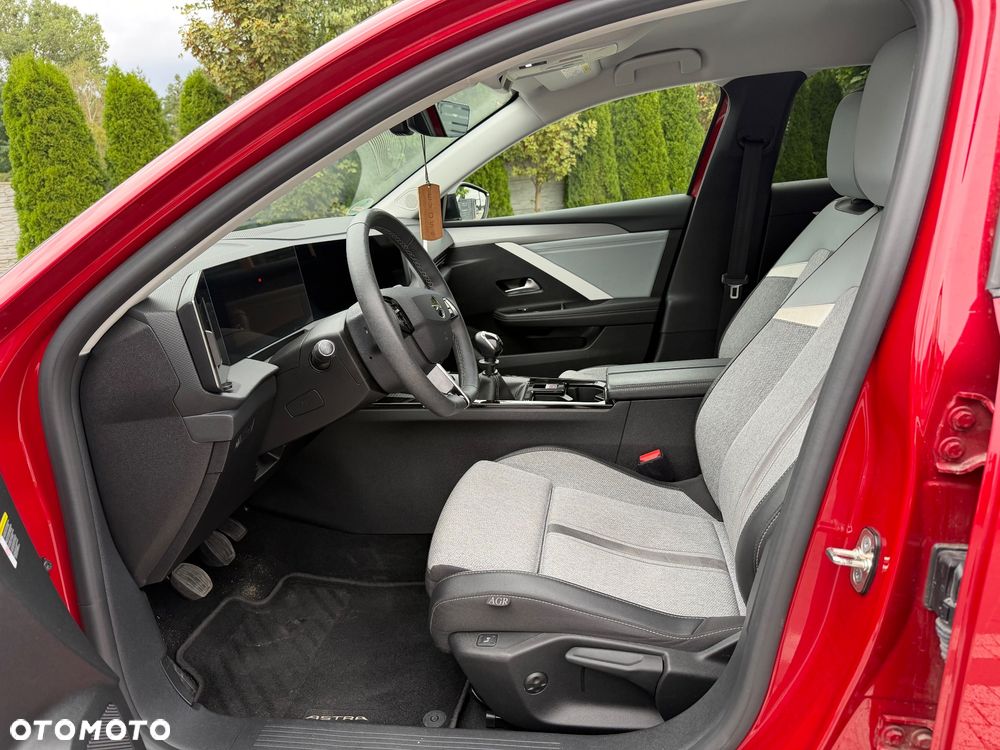 Opel Astra 1.2 Turbo Business Elegance - 8