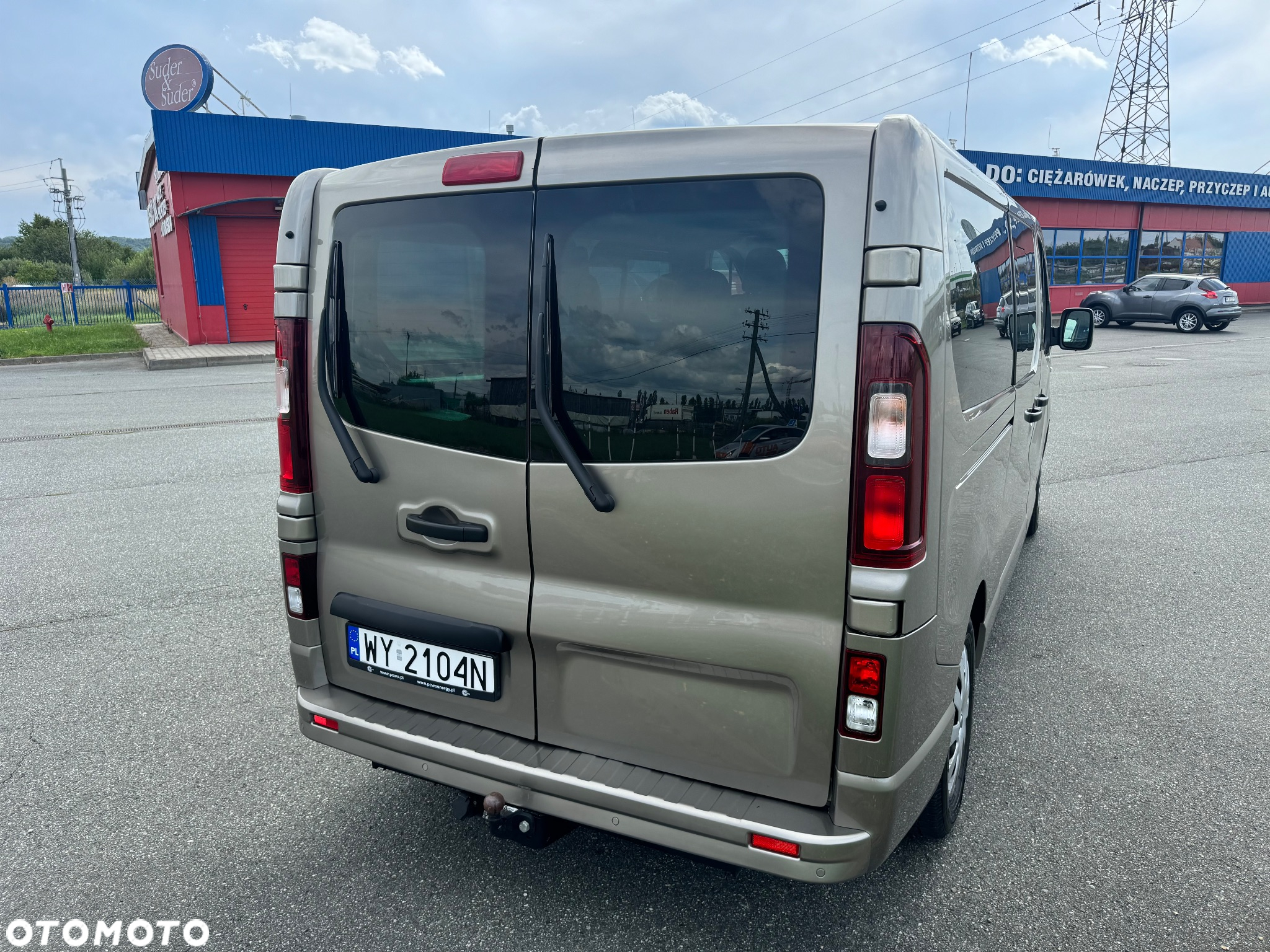 Opel Vivaro - 11