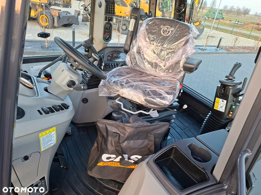 Case 580SV / FABRYCZNIE NOWA / 590SV / - 10