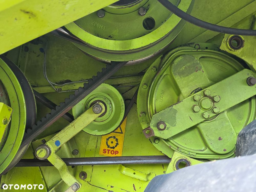 Claas Mega 208 - 11