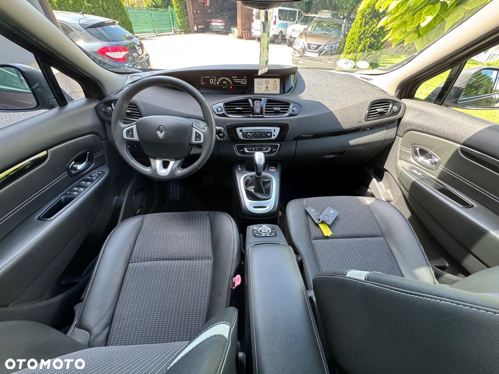 Renault Grand Scenic Gr 2.0 16V Bose Edition CVT - 19