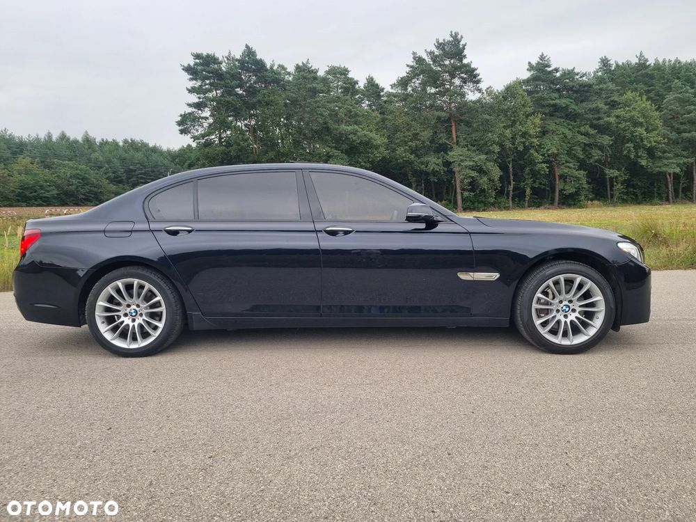 BMW Seria 7 740Li - 5