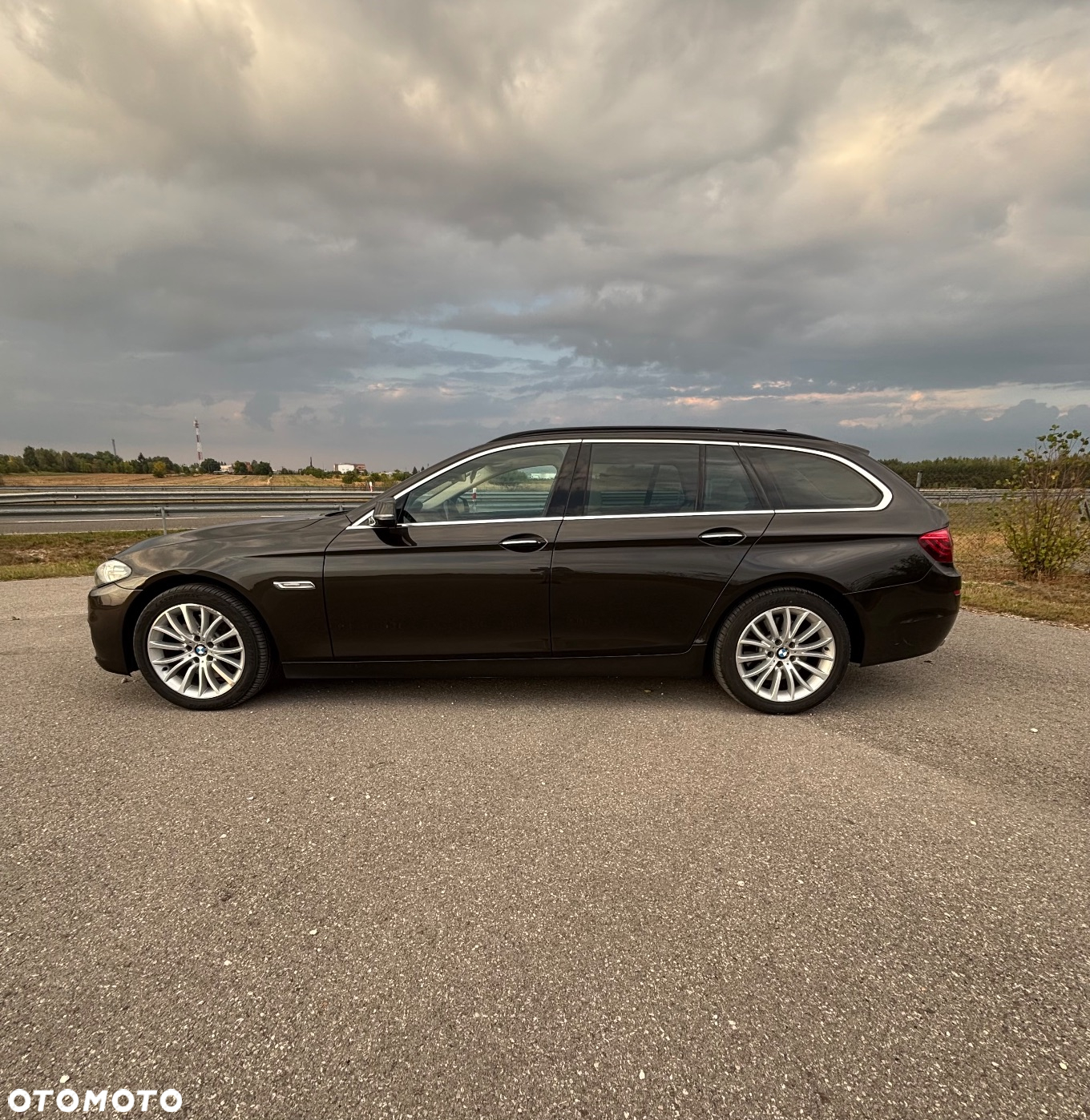 BMW Seria 5 530d xDrive Luxury Line - 6