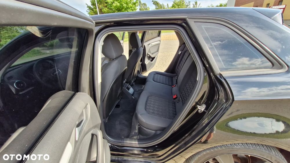 Audi A3 Sportback 2.0 TDI (clean diesel) Ambiente - 12