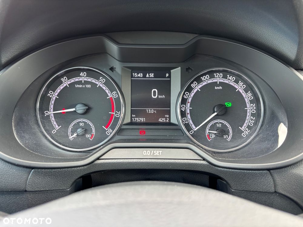 Skoda Octavia 2.0 TSI Ambition DSG - 22