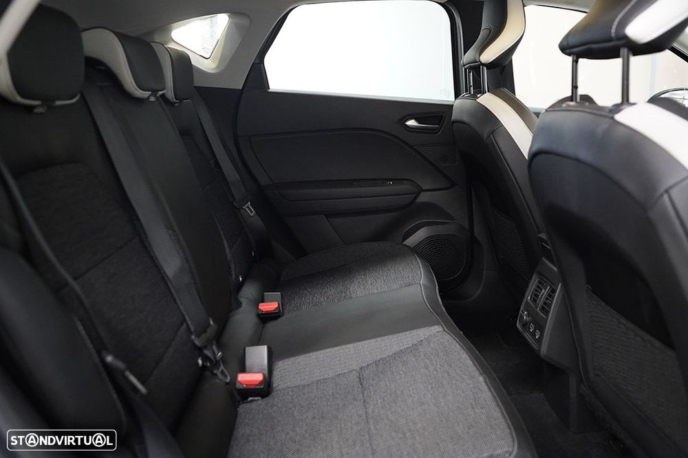 Renault Captur 1.0 TCe Techno Bi-Fuel - 25