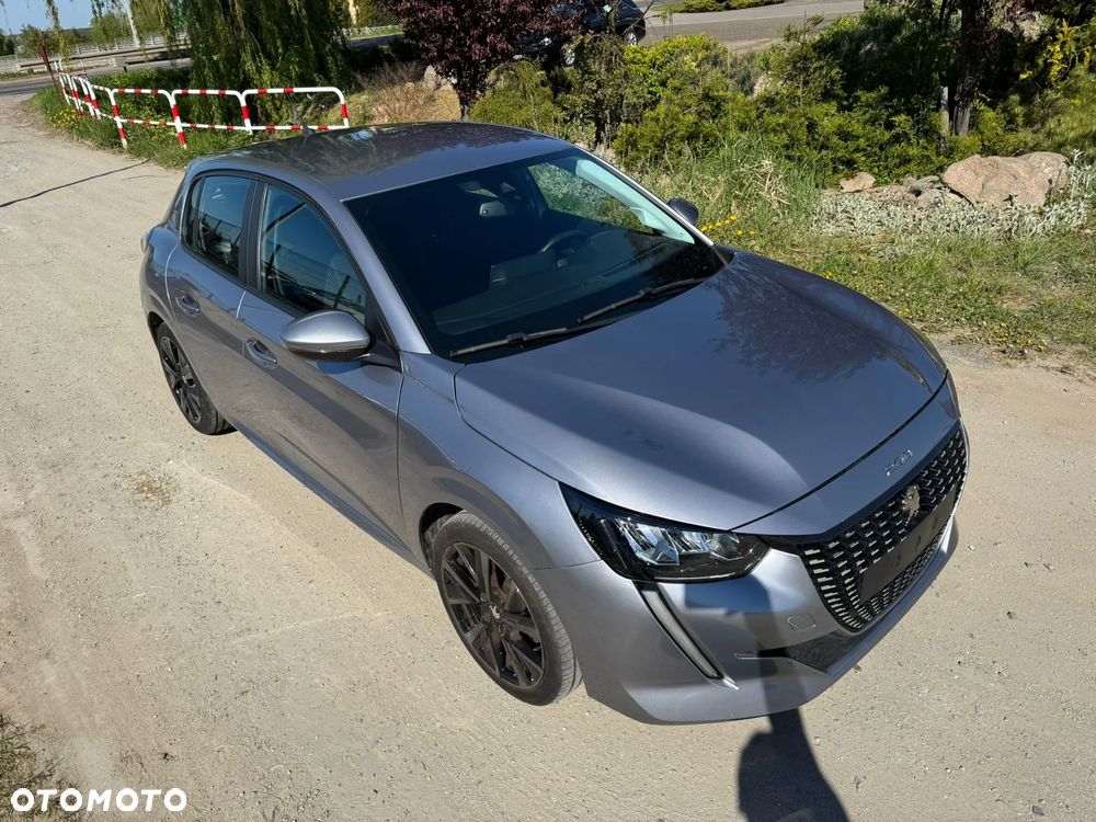 Peugeot 208 - 29