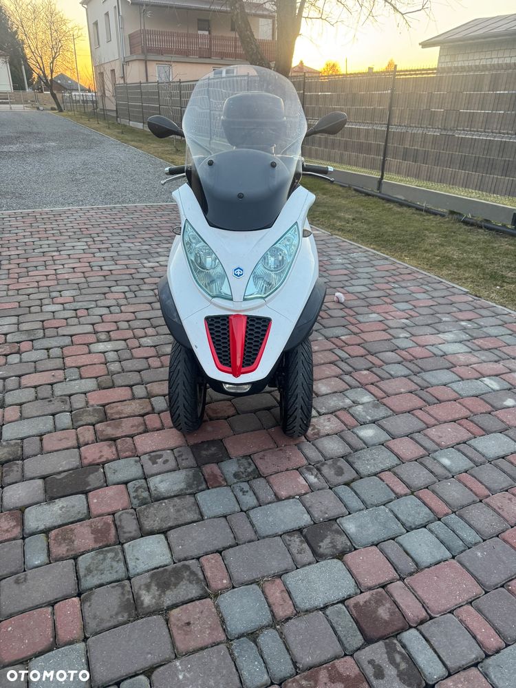 Piaggio MP-3 - 6