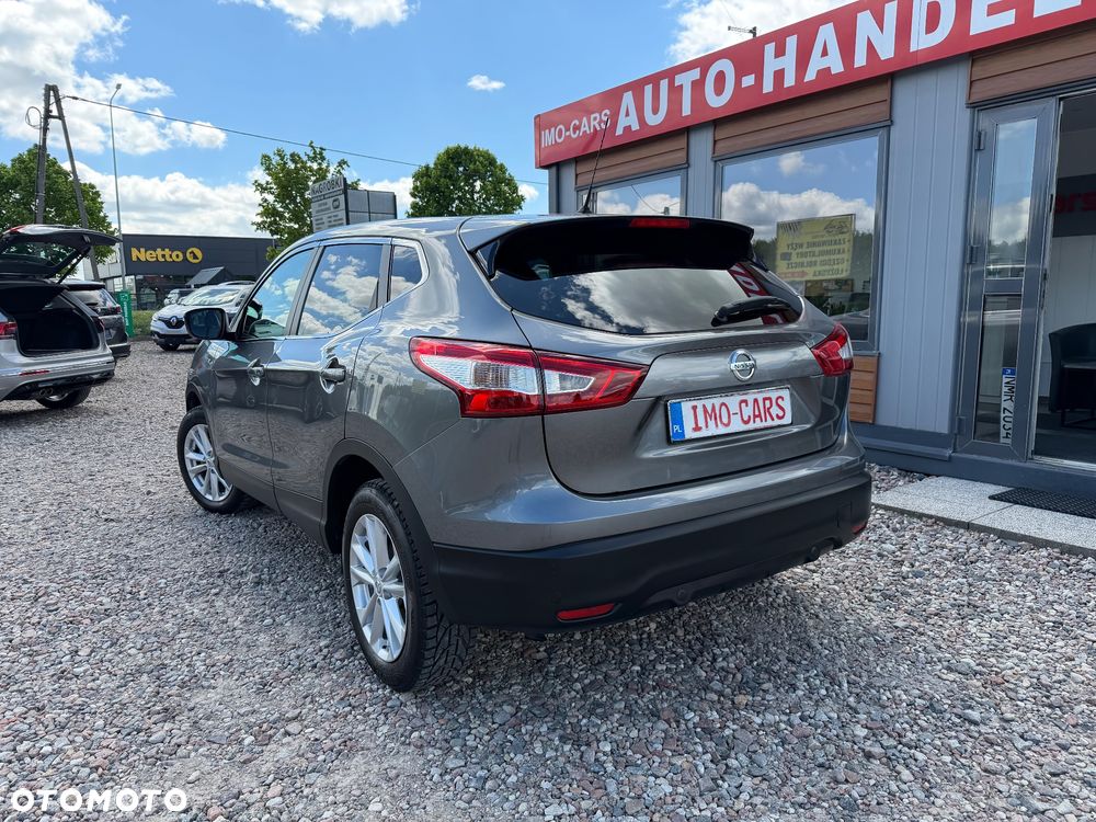 Nissan Qashqai - 2