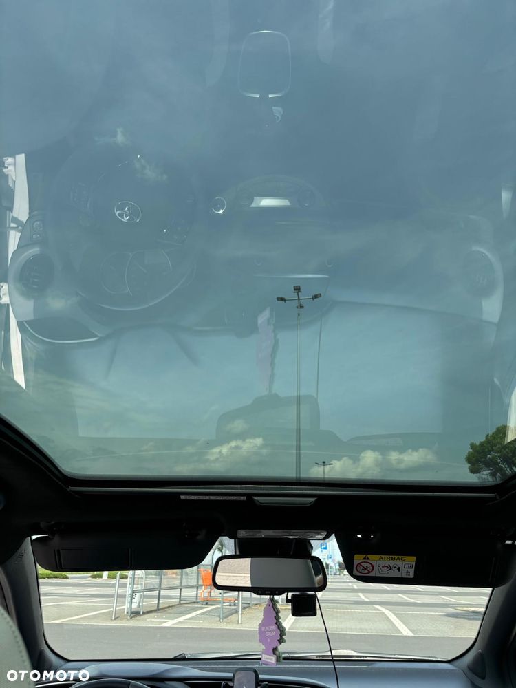 Toyota Yaris - 14
