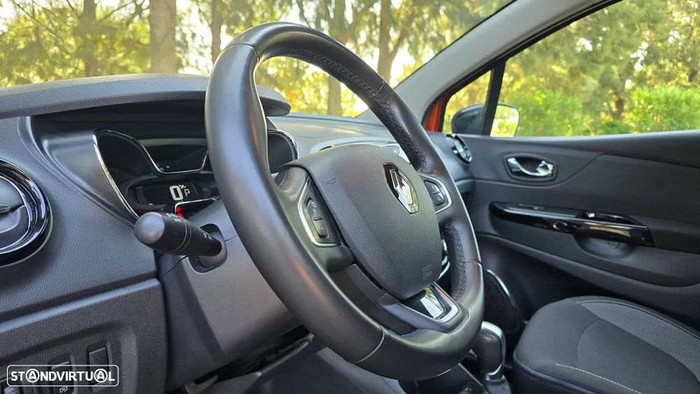 Renault Captur 1.5 dCi Initiale Paris EDC - 17