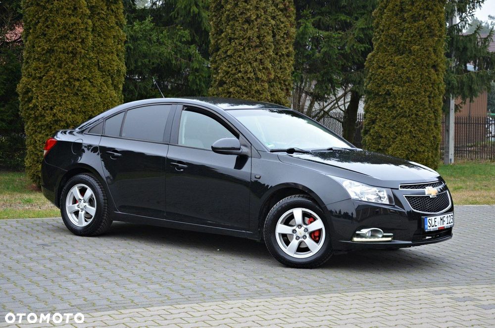 Chevrolet Cruze 1.6 LS - 12
