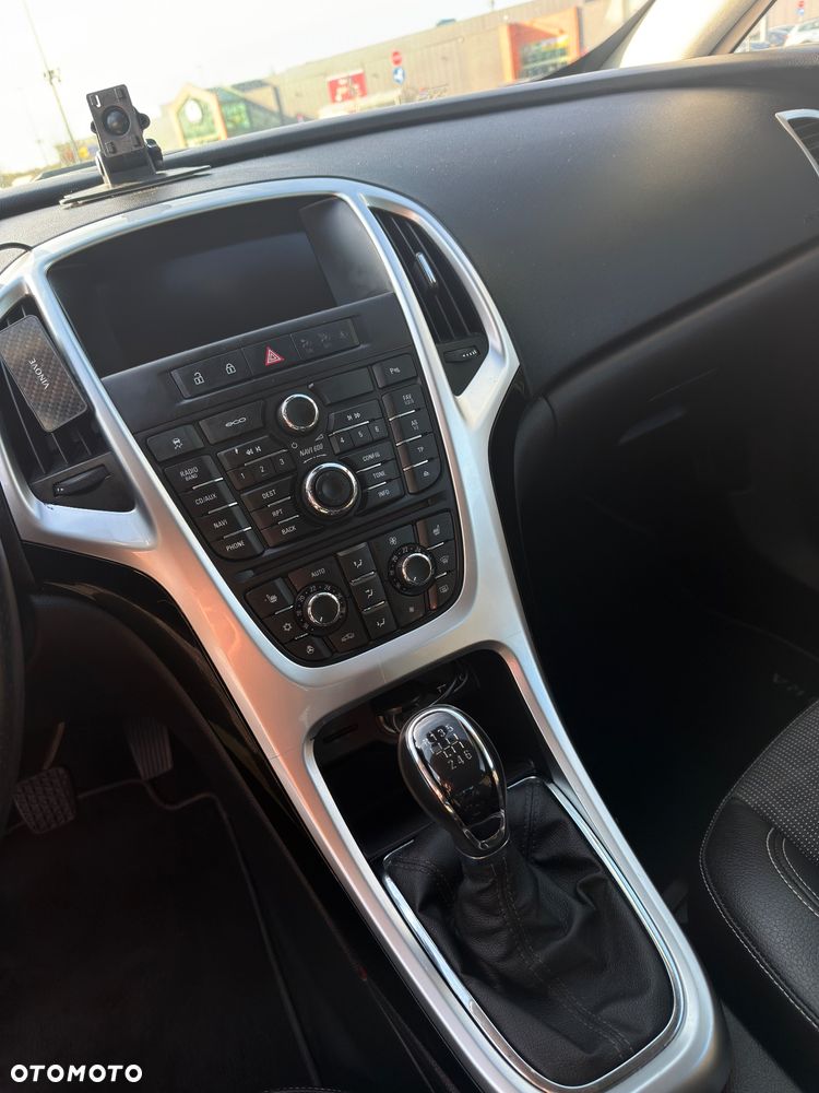 Opel Astra 2.0 CDTI ecoFLEX Start/Stop - 11