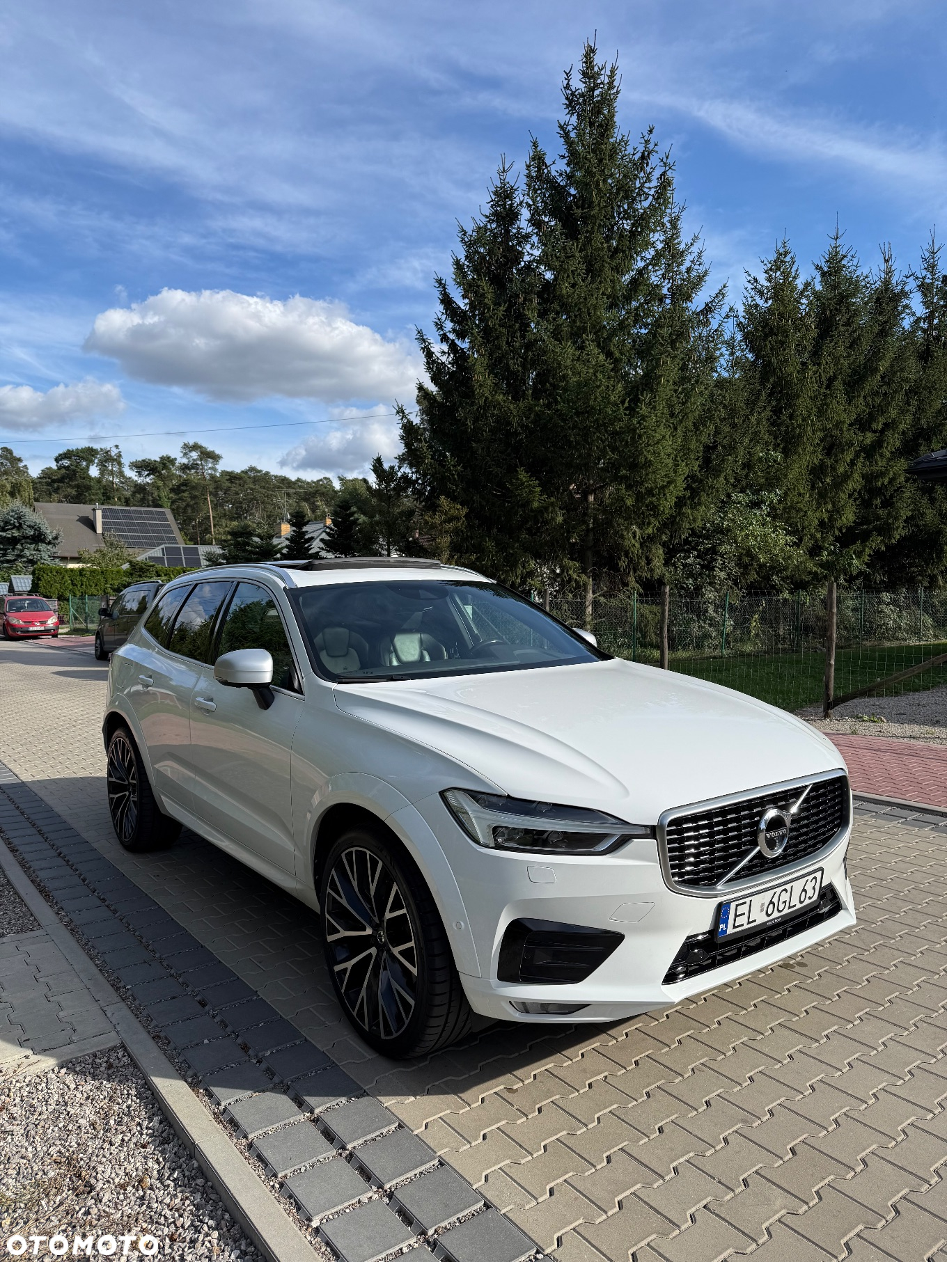 Volvo XC 60 T5 AWD R-Design - 3