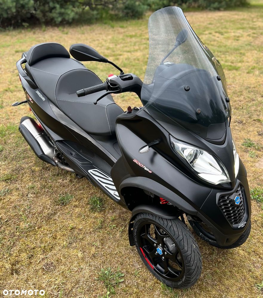 Piaggio MP-3 - 9