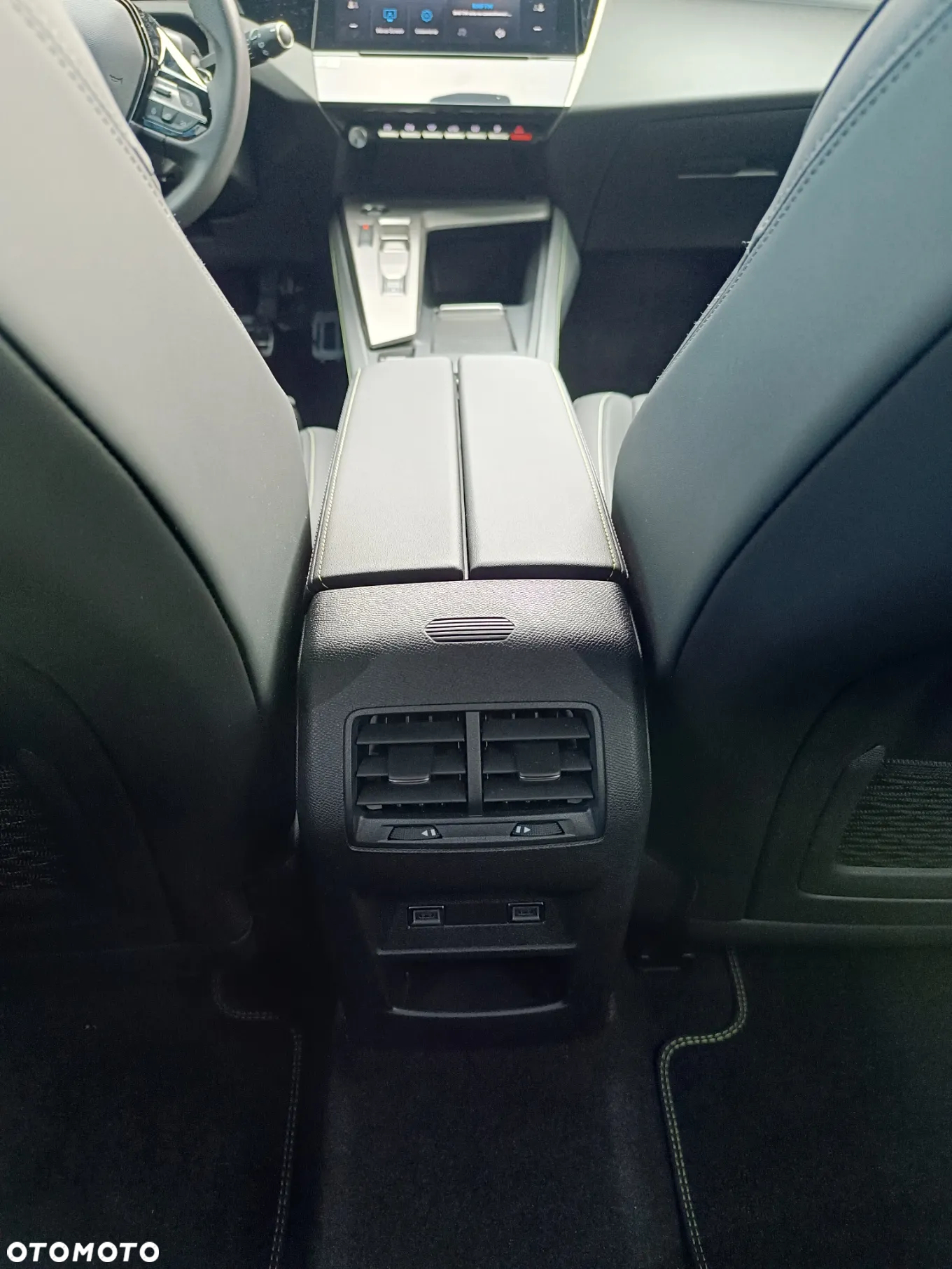 Peugeot 308 1.2 PureTech GT S&S EAT8 - 24