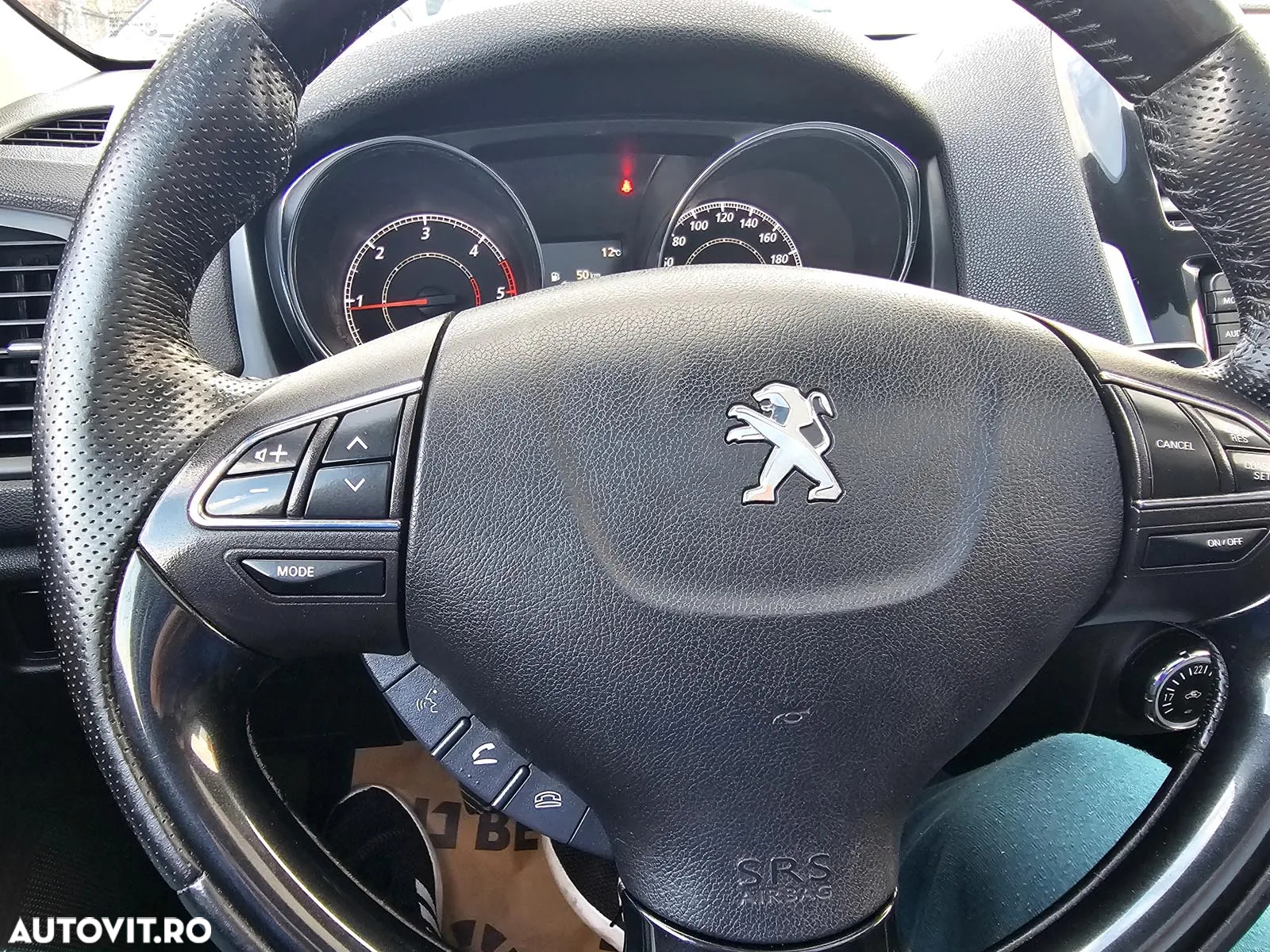 Peugeot 4008 - 22
