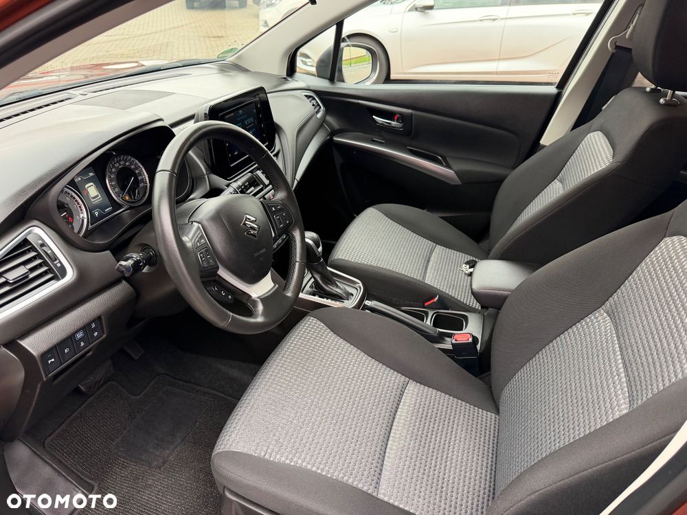 Suzuki S-Cross 1.5 Dualjet AGS Comfort - 16