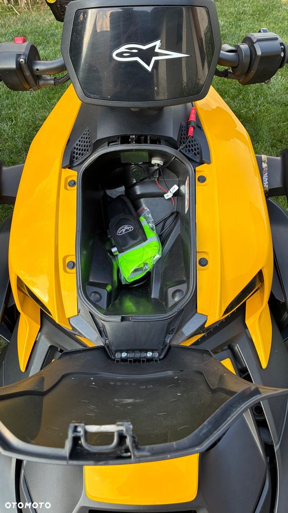 Can-Am Ryker - 8