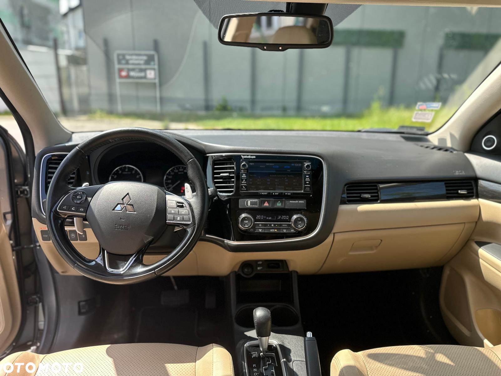 Mitsubishi Outlander 2.0 Intense + Navi 4WD CVT - 15