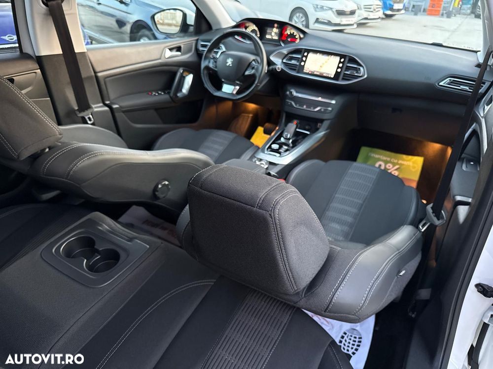 Peugeot 308 PureTech 130 GPF EAT8 Stop & Start Allure - 6