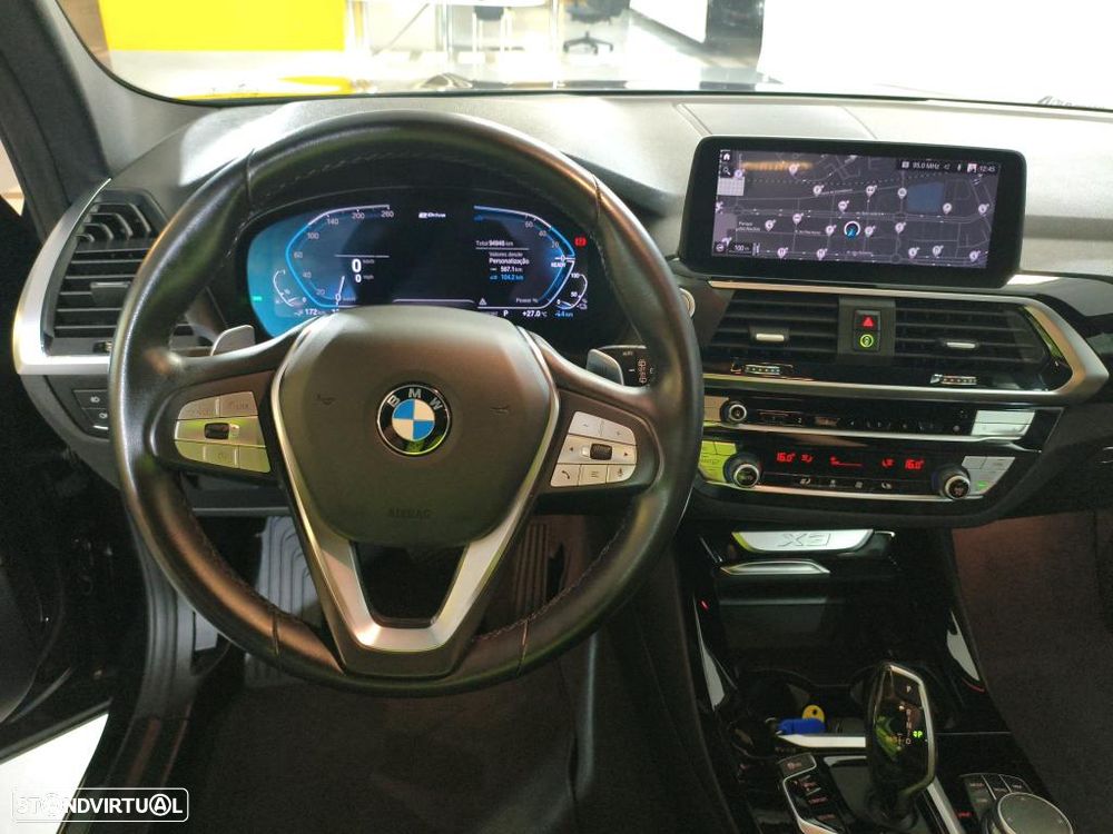BMW X3 30 e xDrive - 8