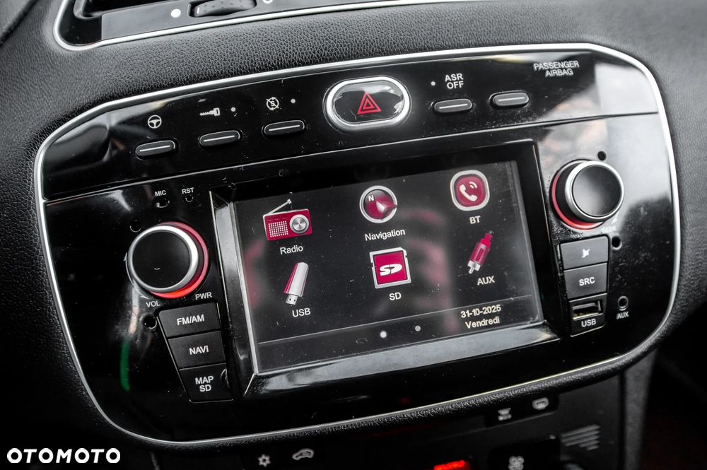 Fiat Punto 1.4 Easy Pakiet Easy Plus S&S - 27