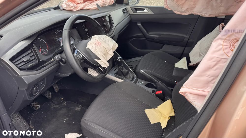 Volkswagen Polo 1.0 TSI Comfortline - 12