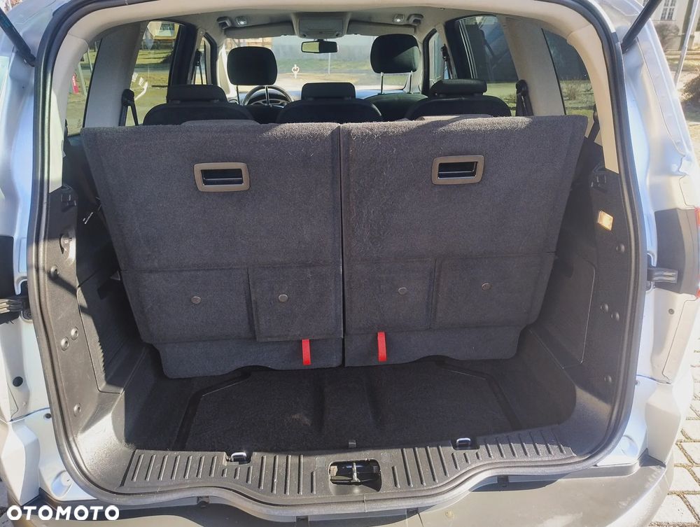 Ford S-Max 2.0 EcoBoost Titanium - 19