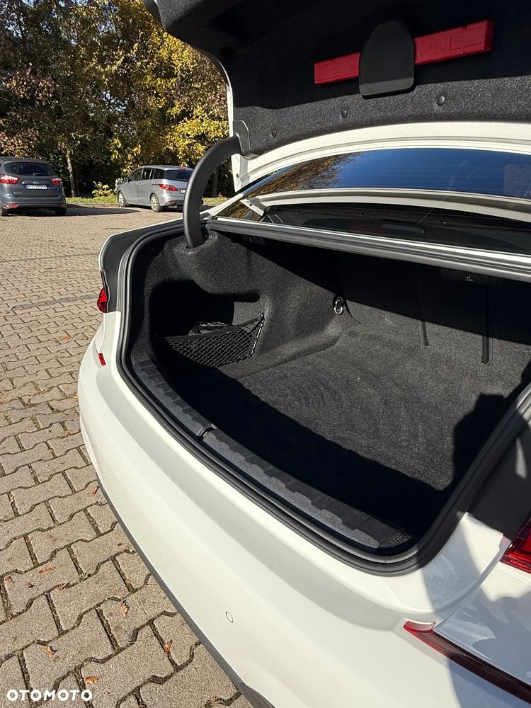 BMW Seria 3 320d xDrive M Sport sport - 11
