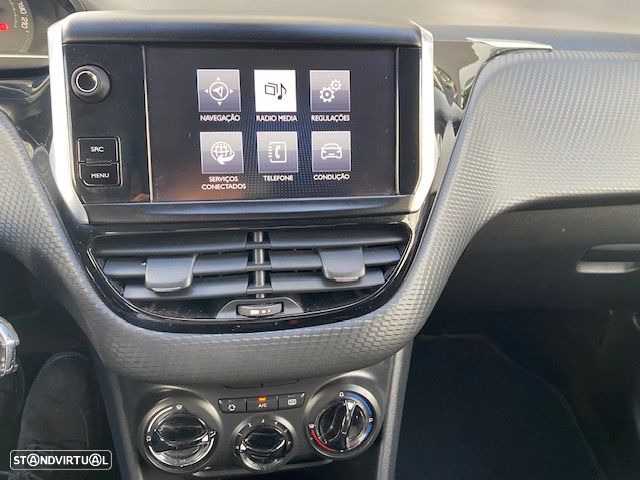 Peugeot 2008 1.2 PureTech Style - 11