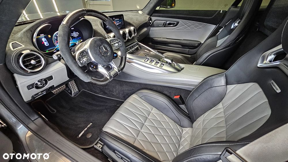 Mercedes-Benz AMG GT C - 23