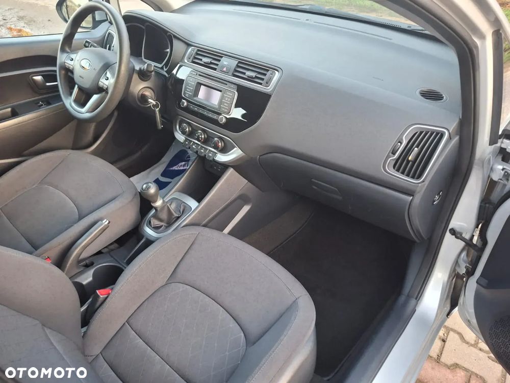 Kia Rio 1.2 Dream-Team Edition - 11