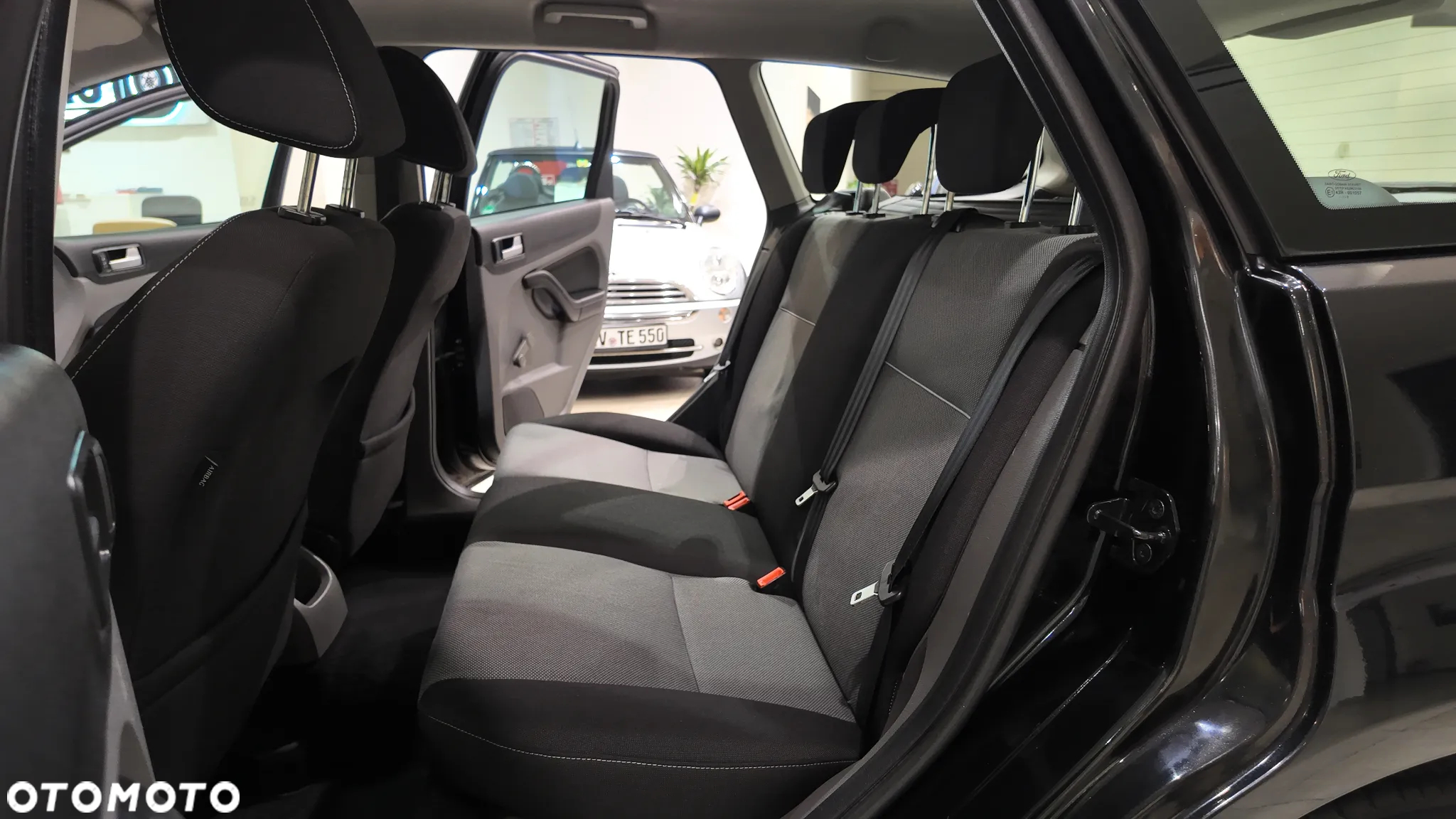 Ford Focus 1.6 TDCi Ambiente - 34