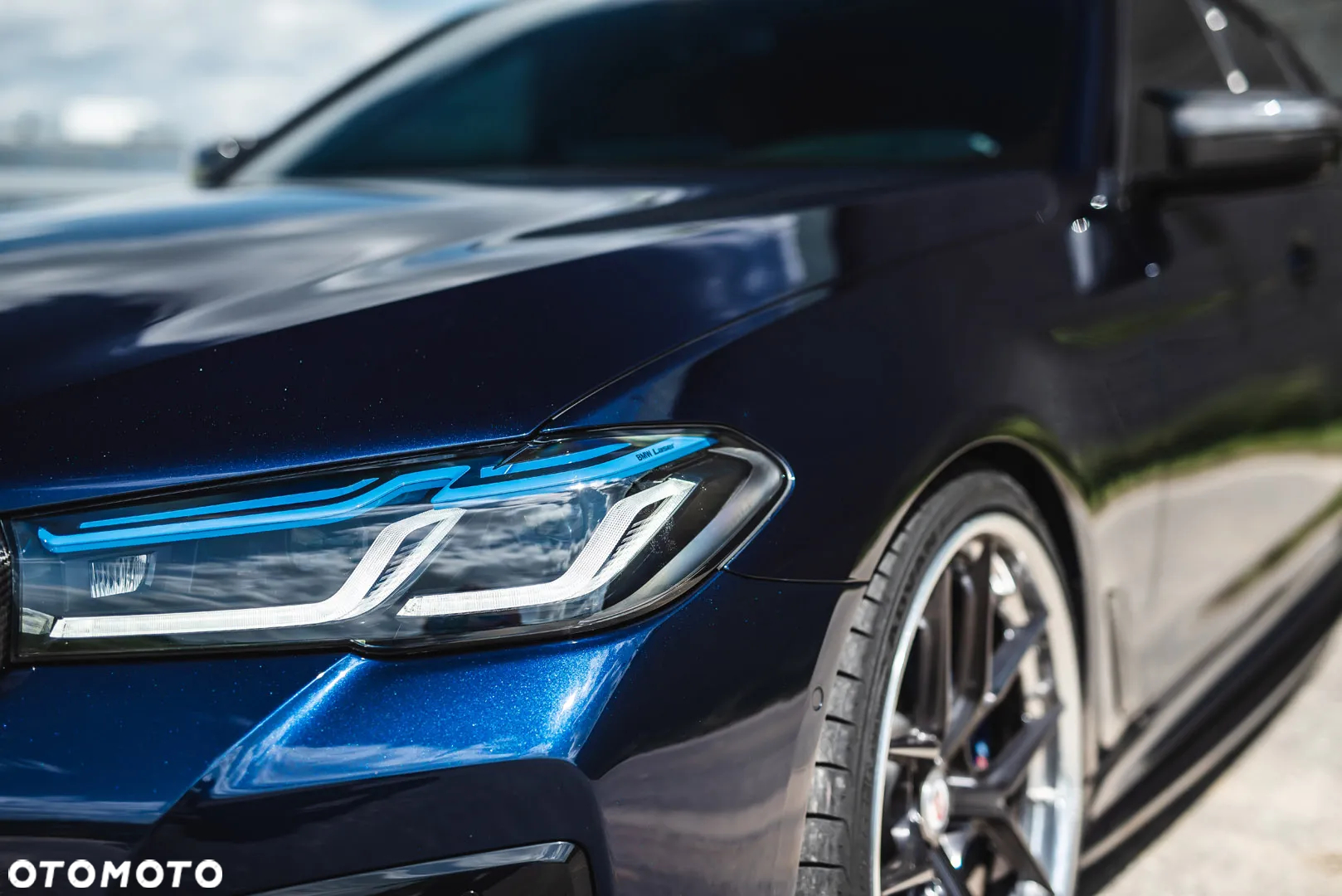 BMW Seria 5 M550i xDrive sport - 30