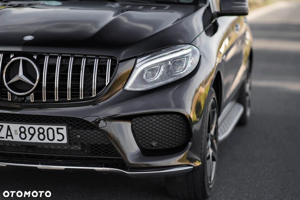 Mercedes-Benz GLE 350 d 4-Matic - 29