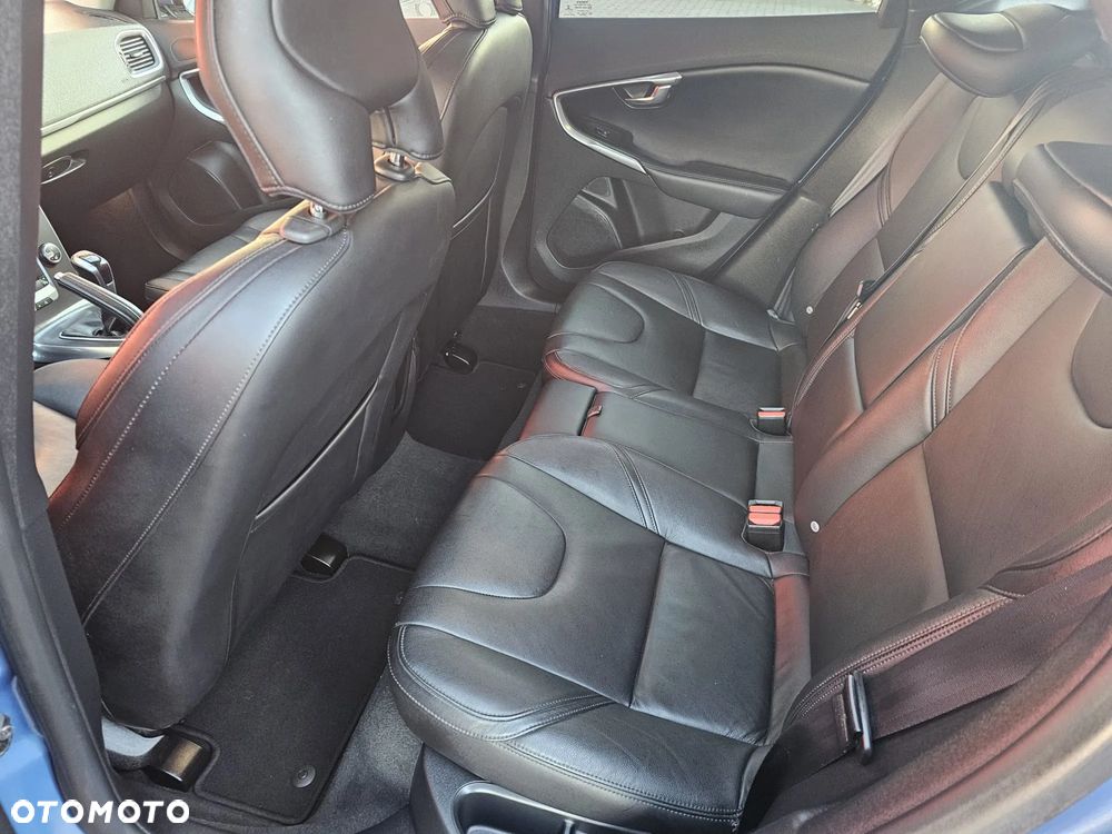 Volvo V40 D4 Summum - 23