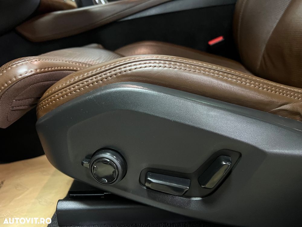 Volvo XC 90 T8 AWD Recharge Geartronic Inscription Edition - 27