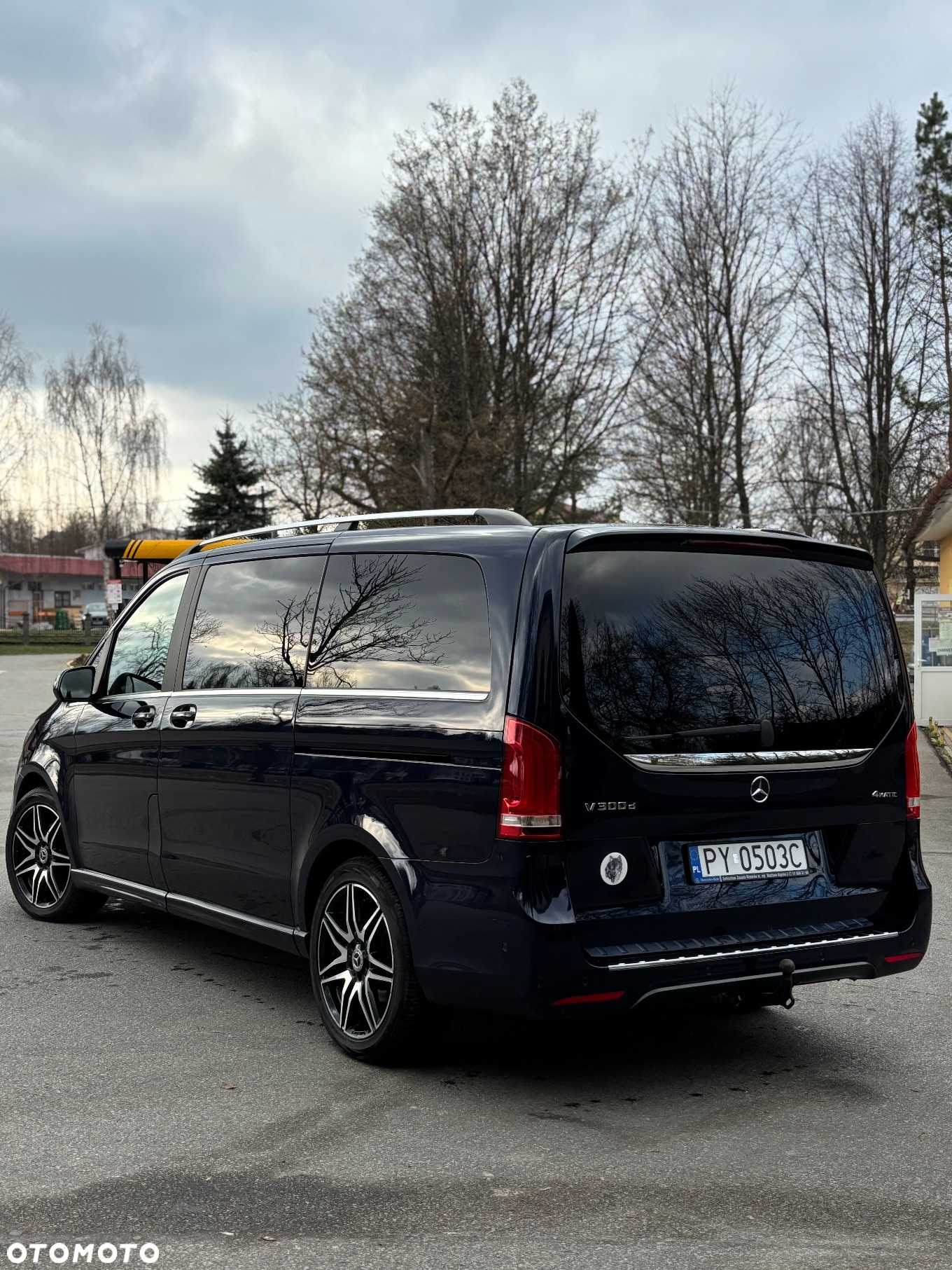 Mercedes-Benz Klasa V 300 d 4-Matic Exclusive 9G-Tronic (d³ugi) - 5