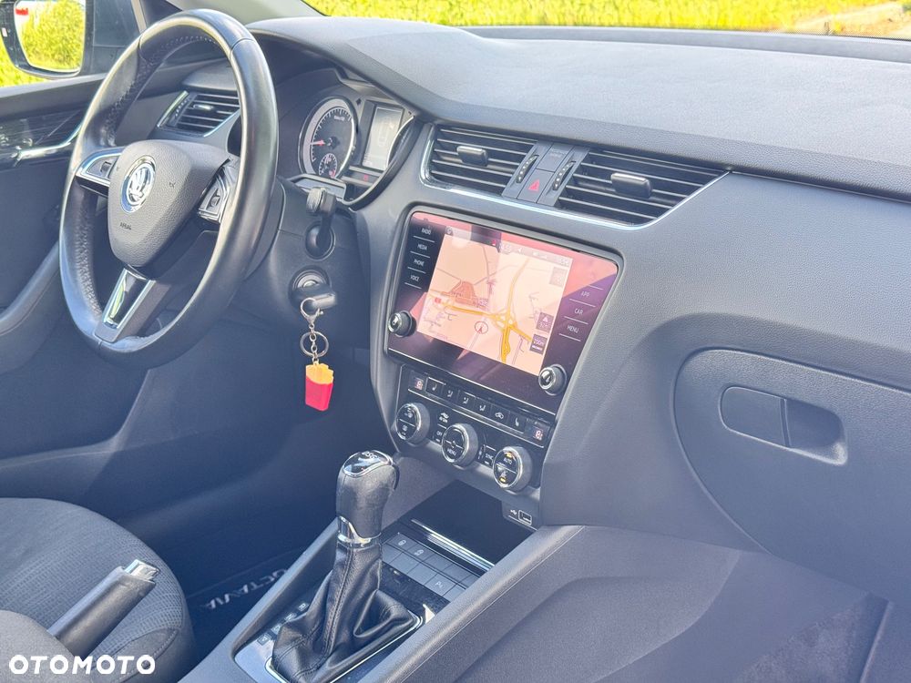 Skoda Octavia 1.5 TSI ACT Style DSG - 23