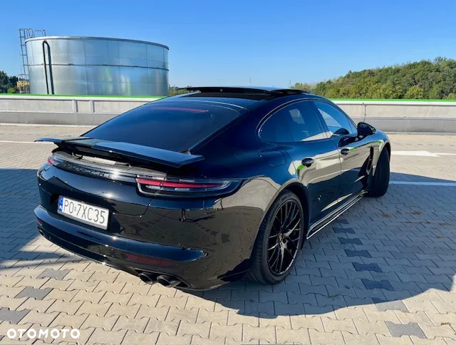 Porsche Panamera GTS GPF - 10